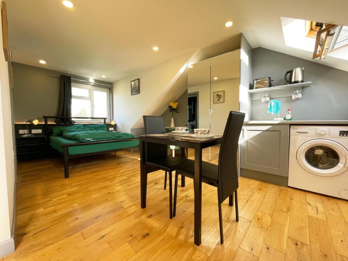 New Look, 7 Minutes To Station, 20 Minutes To Central London Streatham Vale Dış mekan fotoğraf